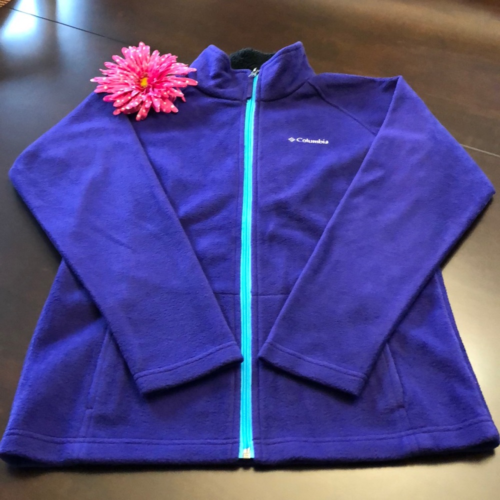 Girls Columbia fleece jacket 💜